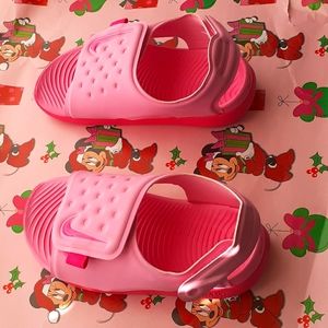 Nike sunray toddler sandals in color pink